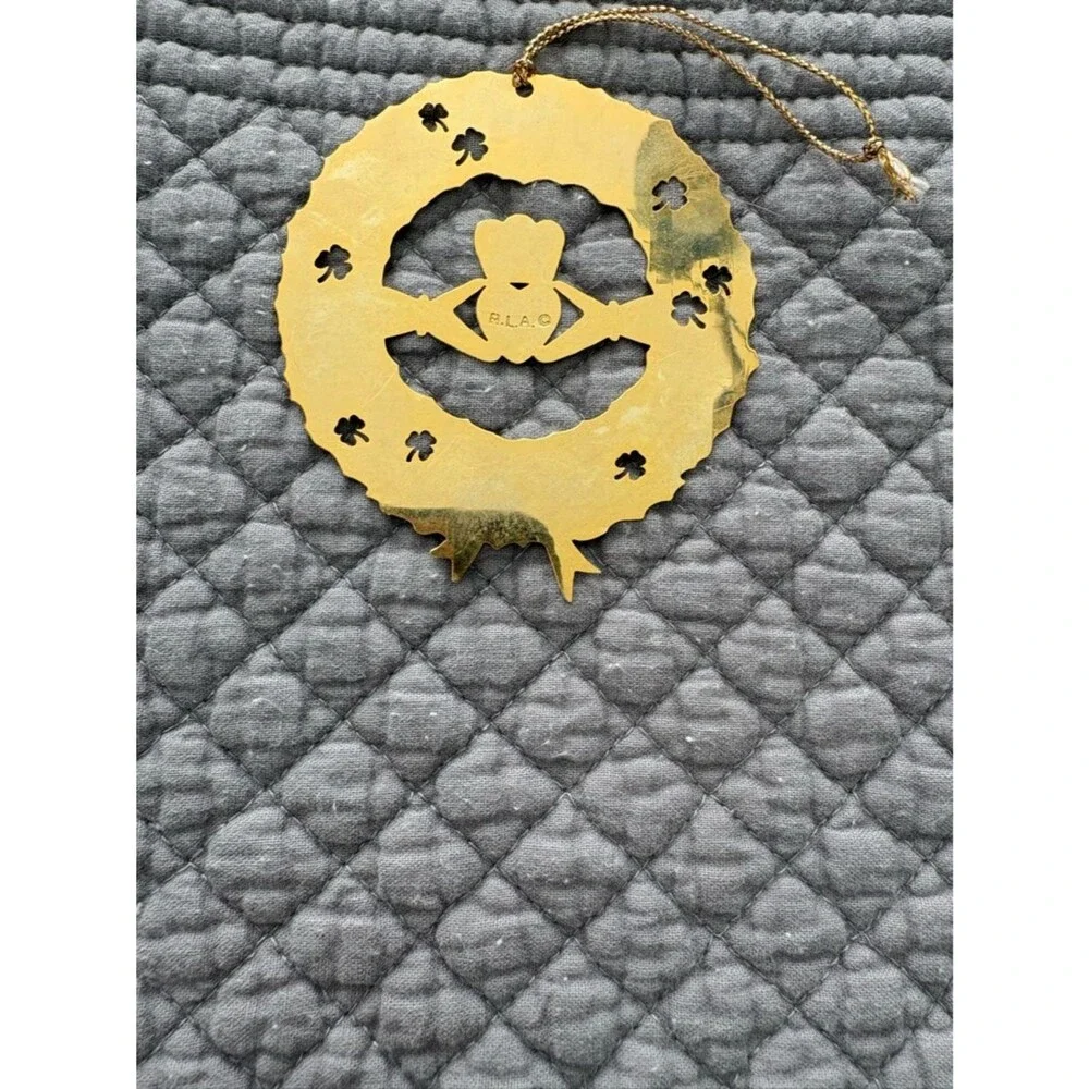 Irish Claddagh Wreath Christmas Ornament Gold Tone Shamrock 3” (RLA Marking)